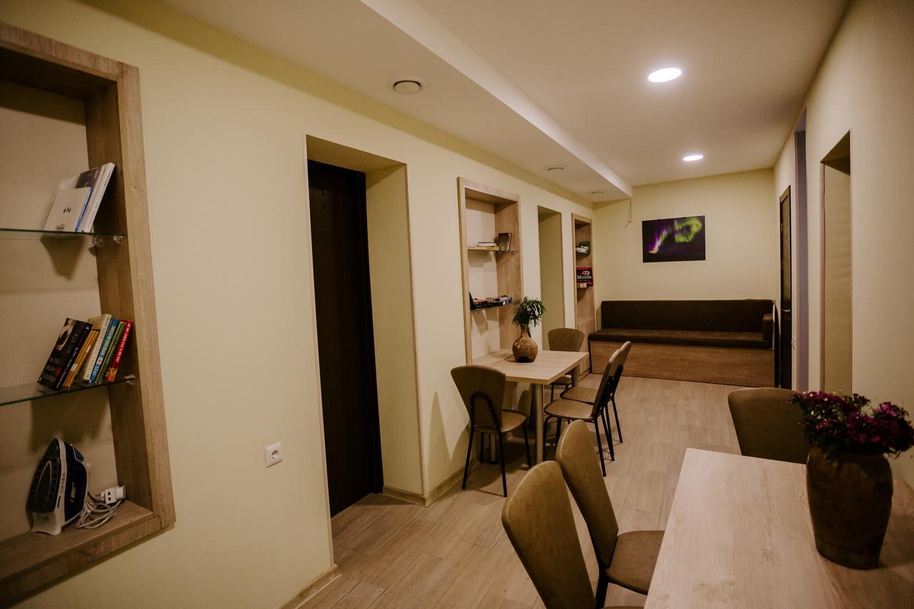 Tbilisi Viking Hostel ภายนอก รูปภาพ
