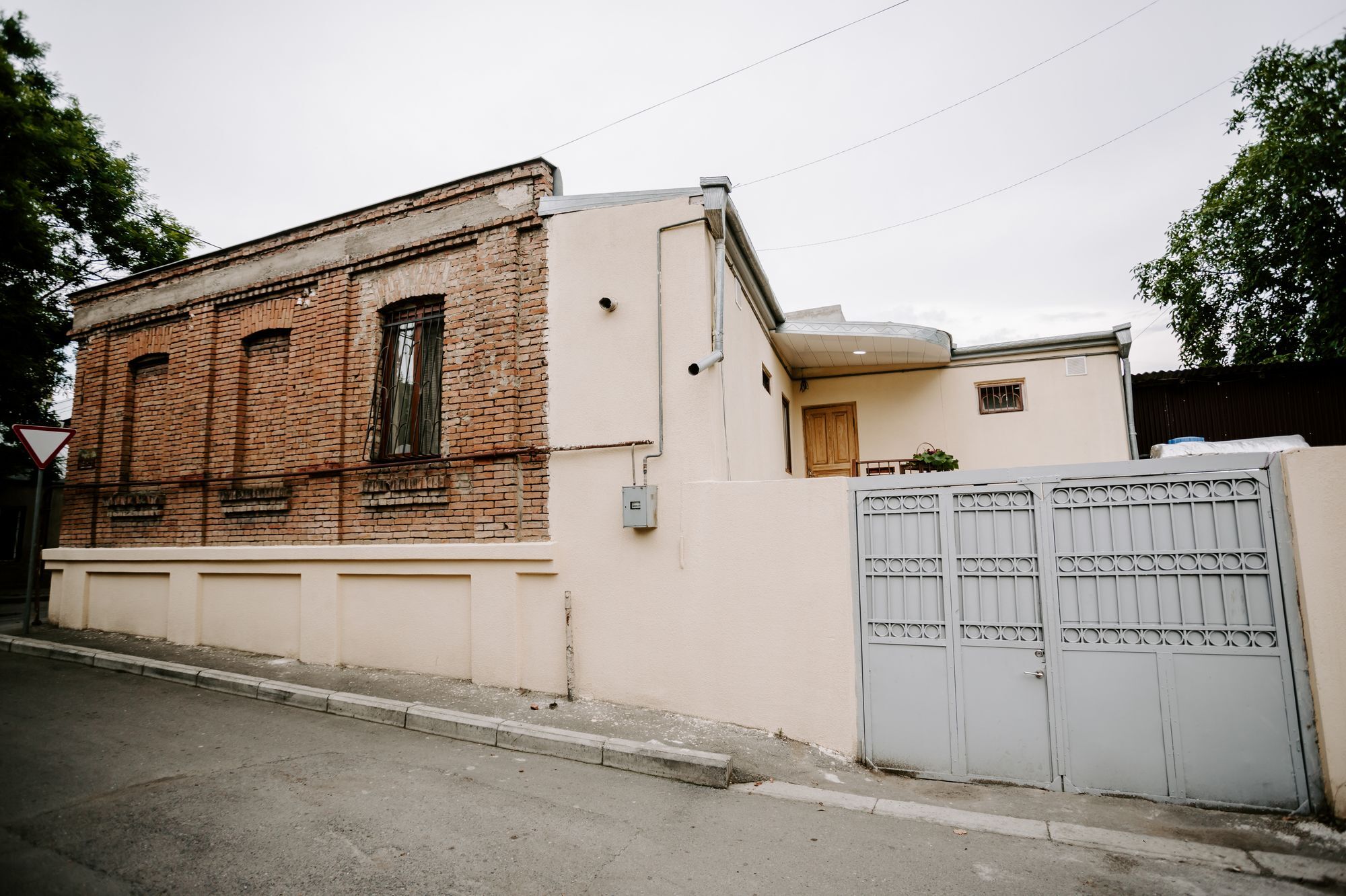 Tbilisi Viking Hostel ภายนอก รูปภาพ