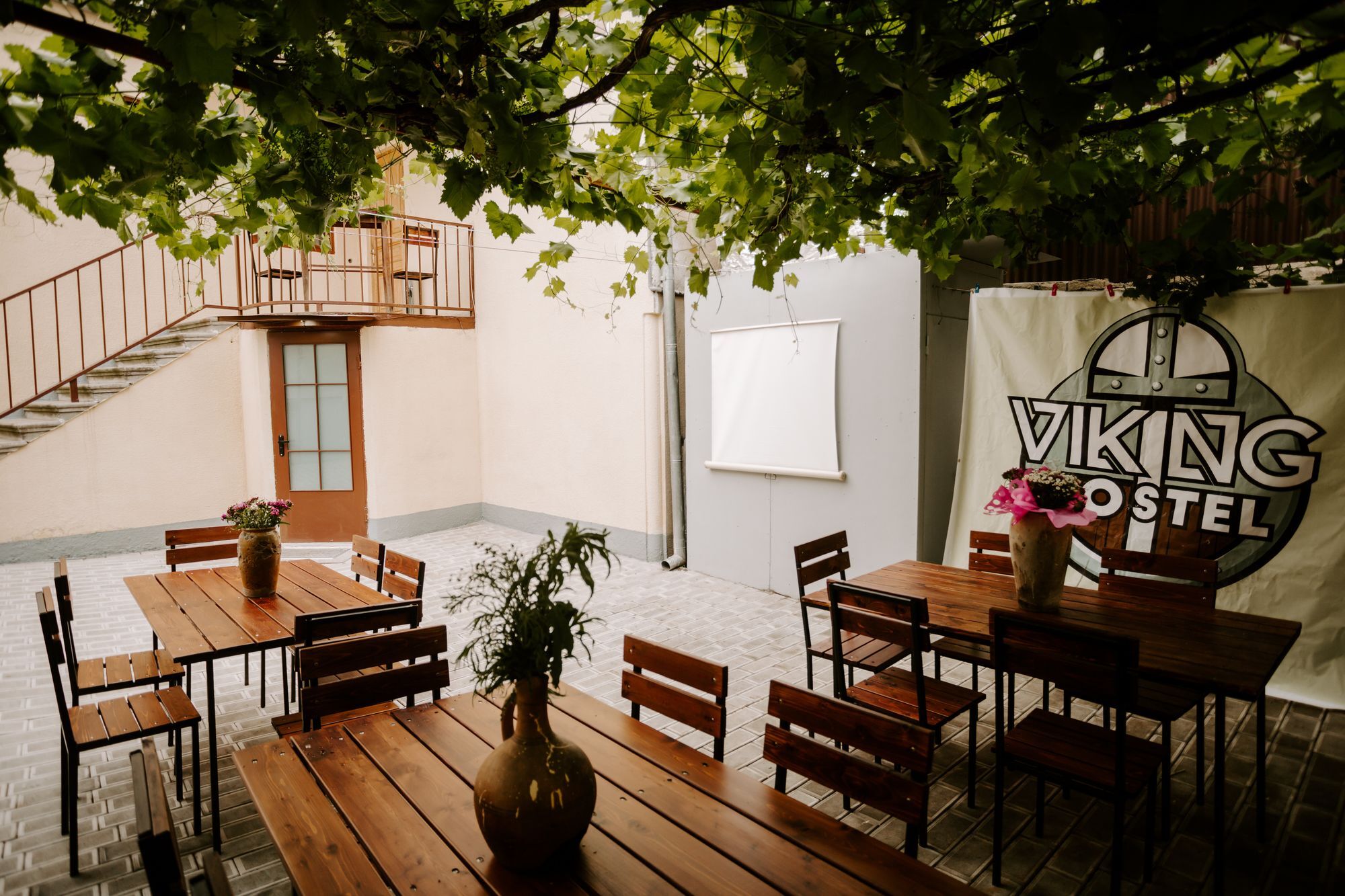 Tbilisi Viking Hostel ภายนอก รูปภาพ
